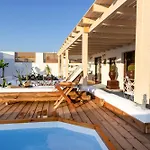 Ble Oneiro Kira * Adamantas (Milos)