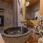 Villa Ble Oneiro Kira Adamantas (Milos)