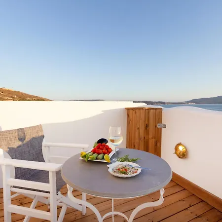 Villa Ble Oneiro Kira Adamantas (Milos)