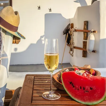 Ble Oneiro Kira Villa Adamantas (Milos)