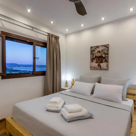 Villa Ble Oneiro Kira Adamantas (Milos)