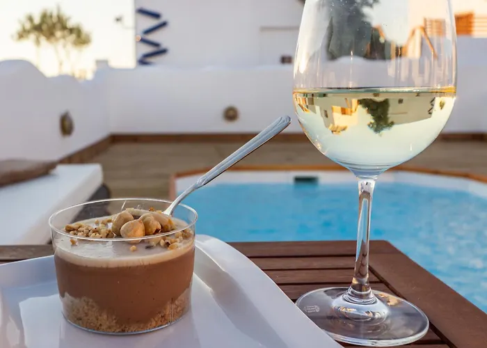 Ble Oneiro Kira Villa Adamantas